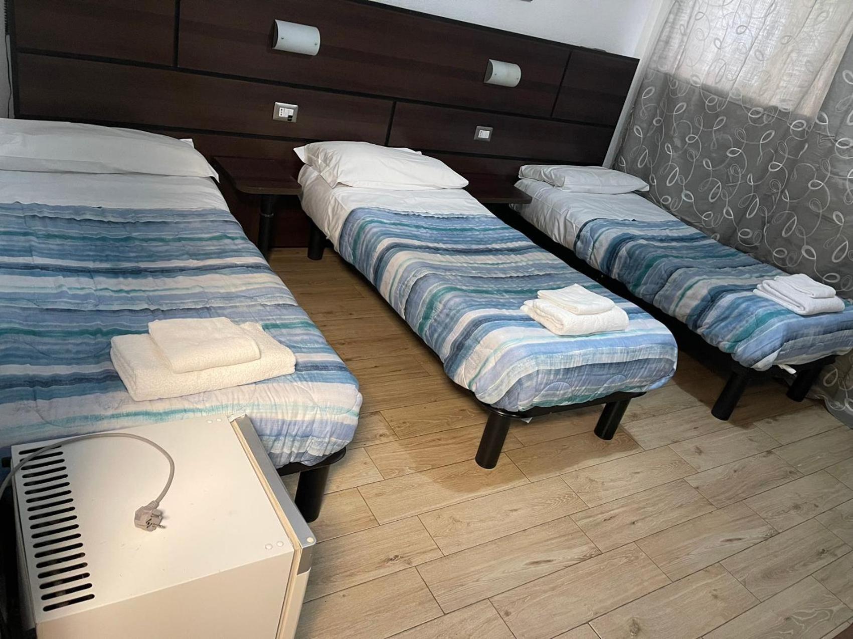 Hotel Bissi Милан Экстерьер фото
